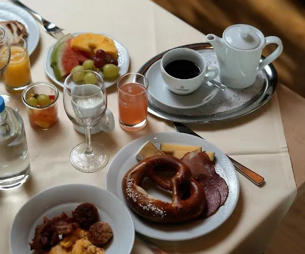 ベルクホテル イェガーホフ ****s ホテル 4*